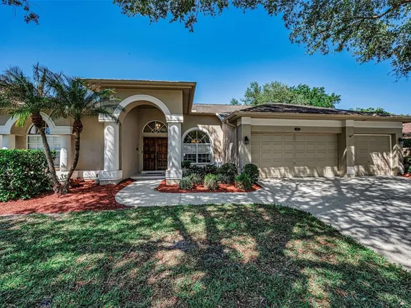 2272 Warwick Dr, Oldsmar, FL 34677