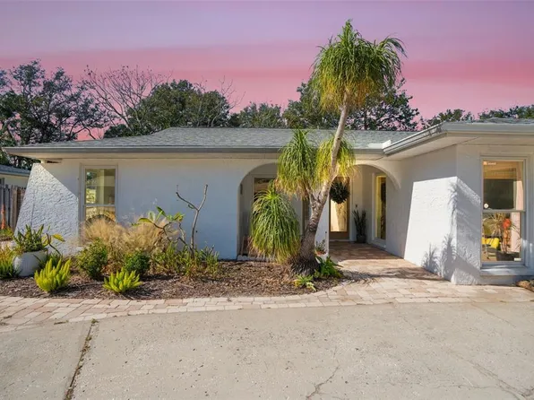 565 Sandy Hook Rd, Palm Harbor, FL 34683