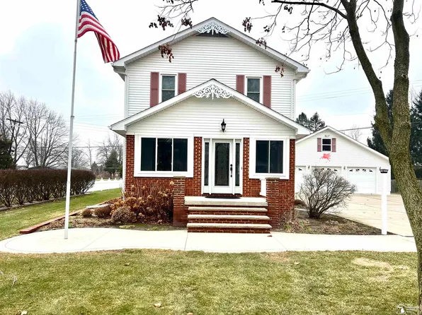 4011 Bluebush Rd, Monroe, MI 48162