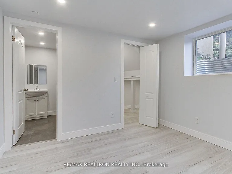 31 Goodman Cres #BSMNT A — Photo 12