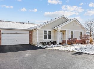 21535 Victory Lake Way, Crest Hill, IL 60403