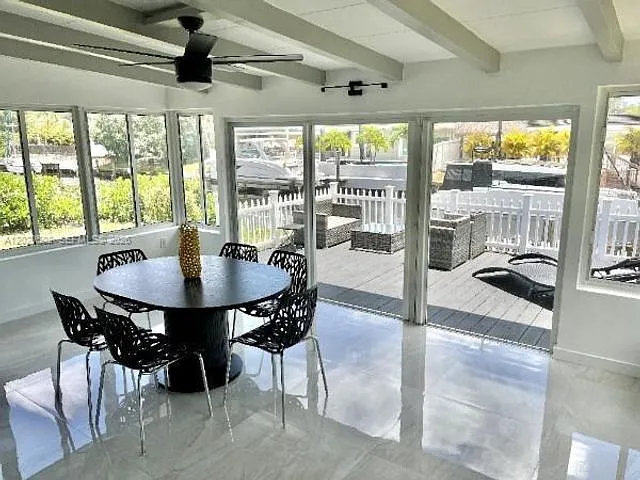 2430 Key Largo Ln — Photo 2