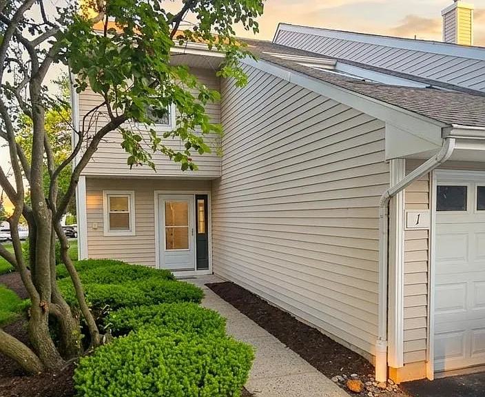 Corner Property with 1 Car Garage and 2 Driveway Parking Spaces