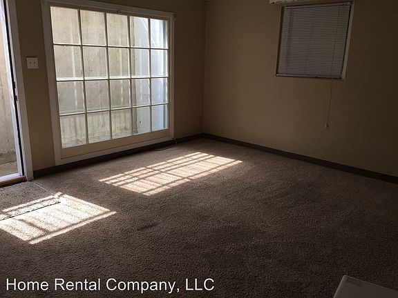 4th image of 356 Gladstone Dr SE APT 5