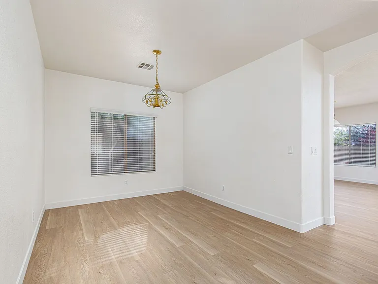 408 Madison Taylor Pl — Photo 9