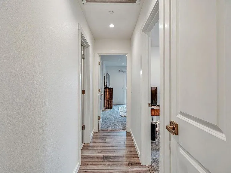 2148 Waltzer Rd — Photo 11