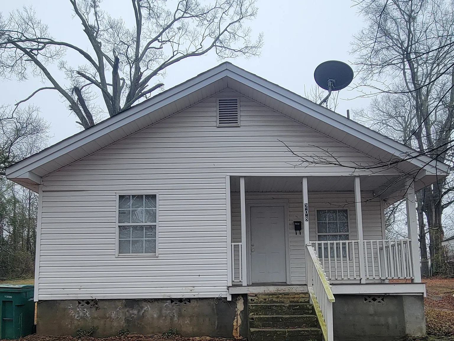 208 N. Hospital St - 1 — Photo 1