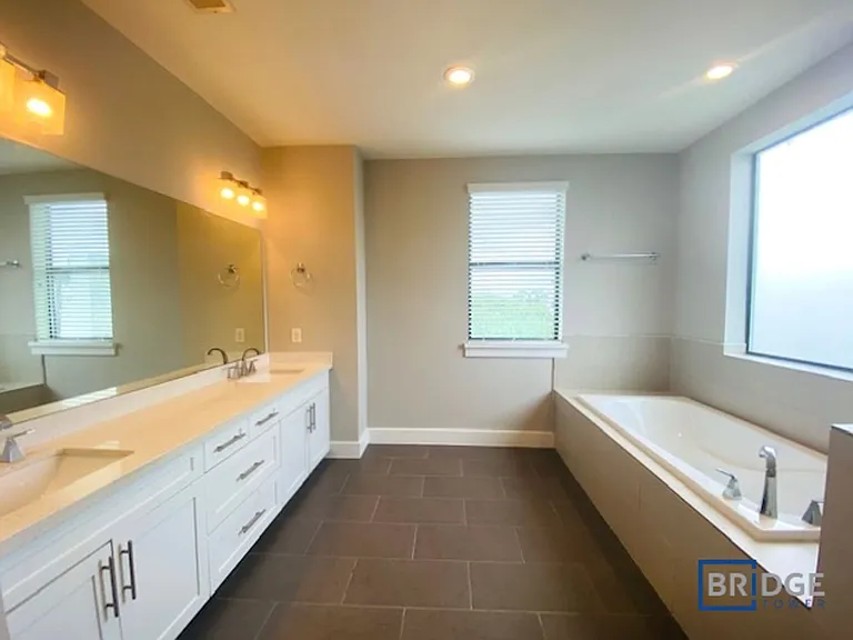 2202 Arabelle St — Photo 18