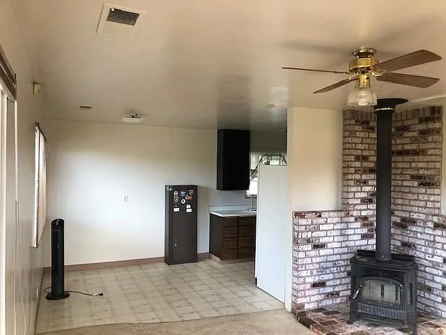 Kitchenette area.