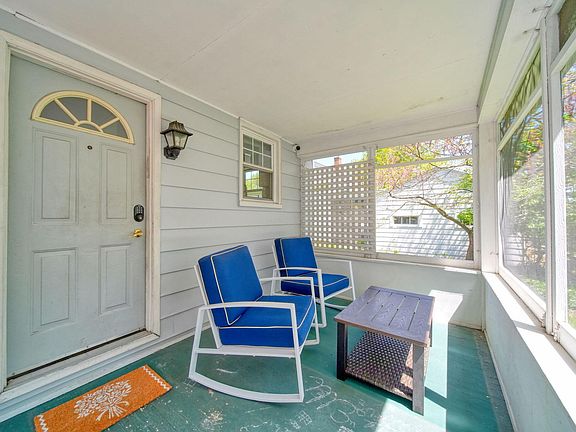 5th image of 304 Chippewa St