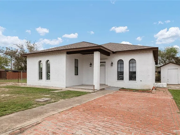 104 N Paseo Del Rey St — Photo 1