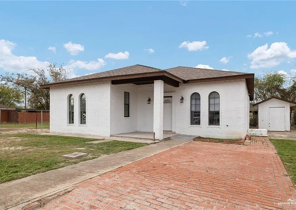 104 N Paseo Del Rey St