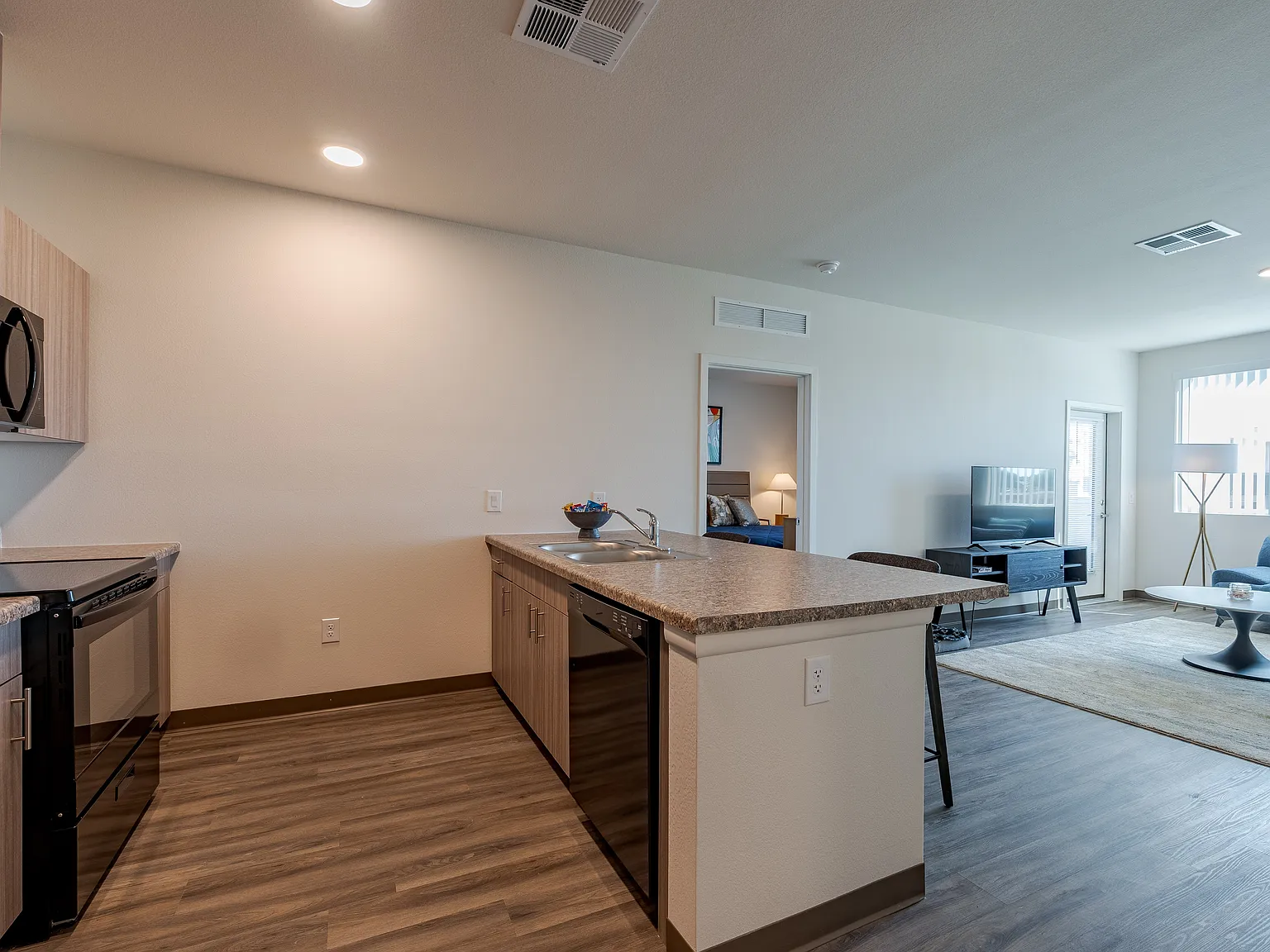 Overland Flats — Photo 3