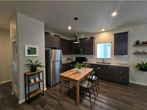 3825 N Nellis Blvd Trailer 32, Las Vegas, NV 89115