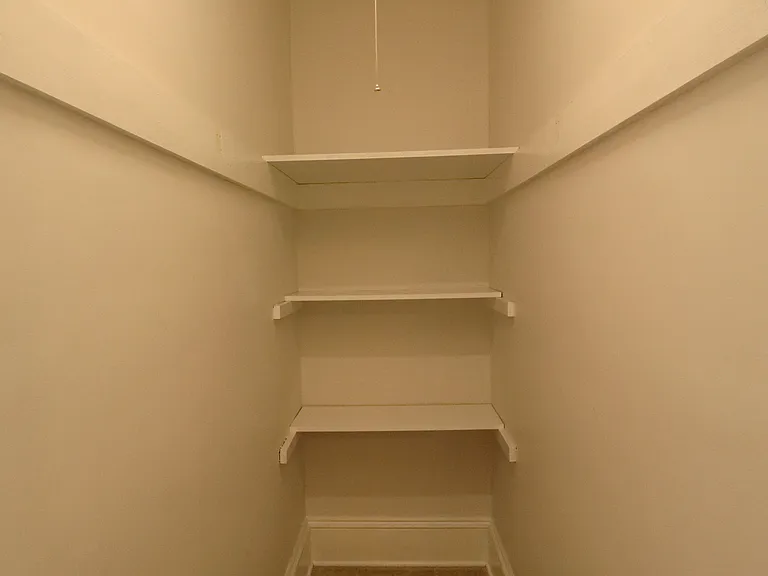 56-58 N Nice St #2L — Photo 12