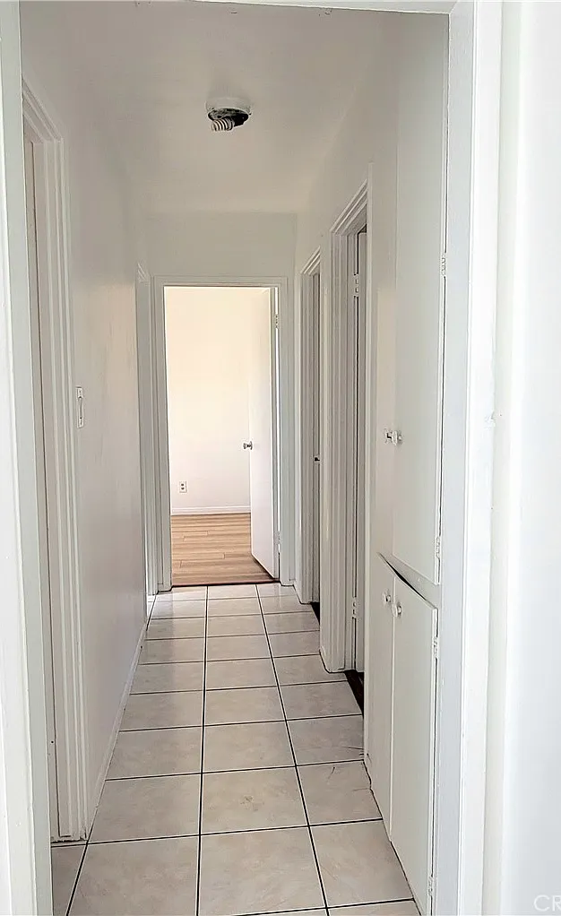 3 bed, 1091 sqft, $3,600 — Photo 4