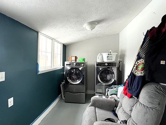 5th image of 255 N Kansas Ave