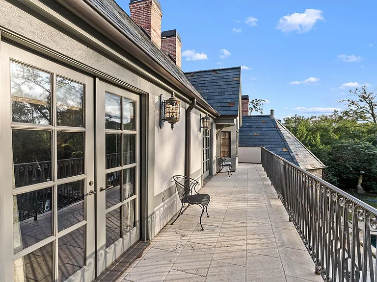 3325 Inwood Dr — Photo 30