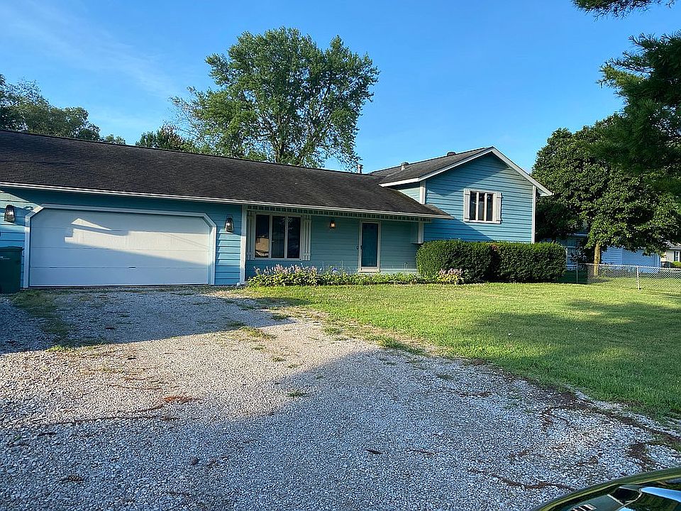 1st image of 4920 Redwood Ln