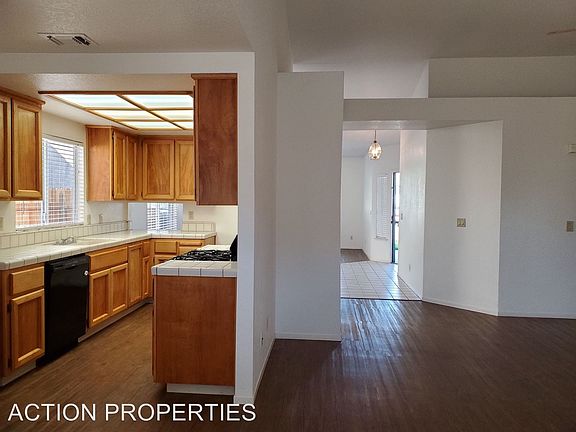 4th image of 5758 River Run Cir