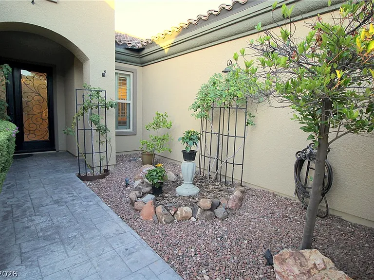 2812 Sisteron Ct — Photo 34