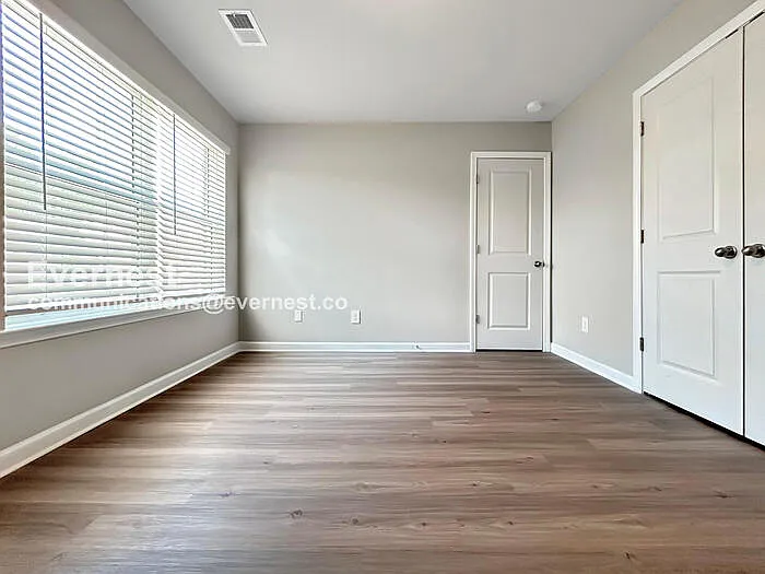 1542 Persimmon Trce — Photo 11