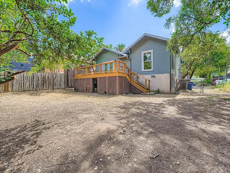 710 Pressler St — Photo 25