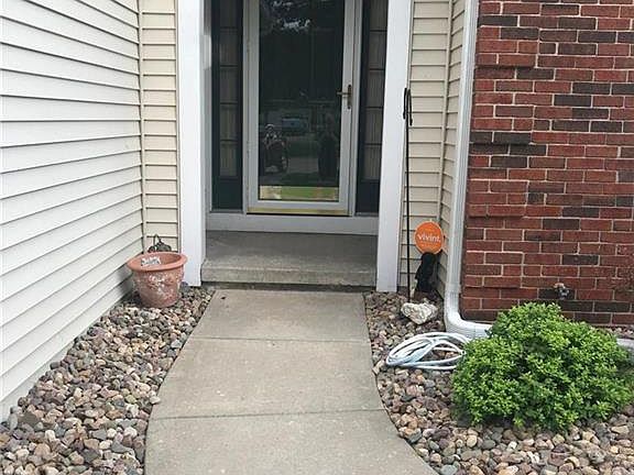 2nd image of 4912 Ashbey Dr
