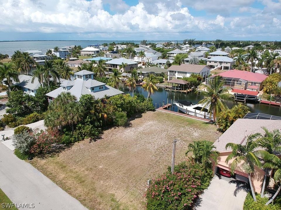1st image of 2373 Cherimoya Lane St