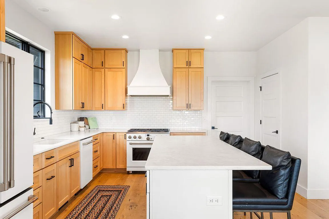 Property Photo - 557 Saint Andrews Dr