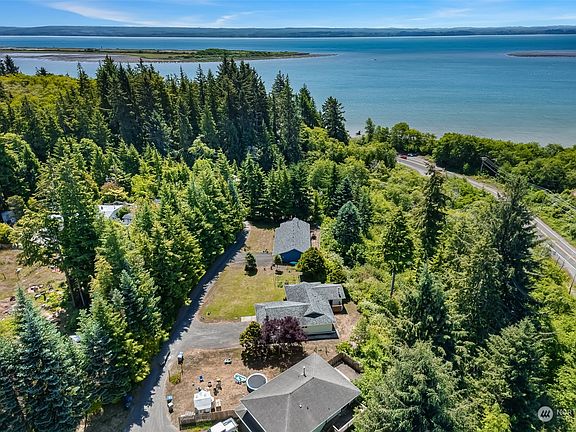 2nd image of 15 Harborview Court