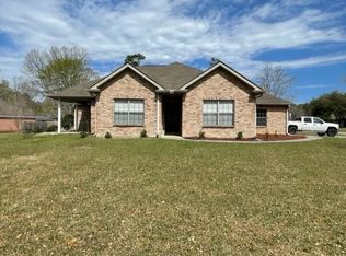 8001 Fishook Ln, Picayune, MS 39466