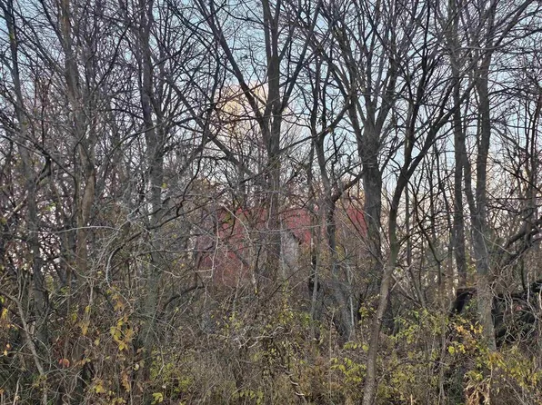 735 Dusty Rd, Eldorado, IL 62930
