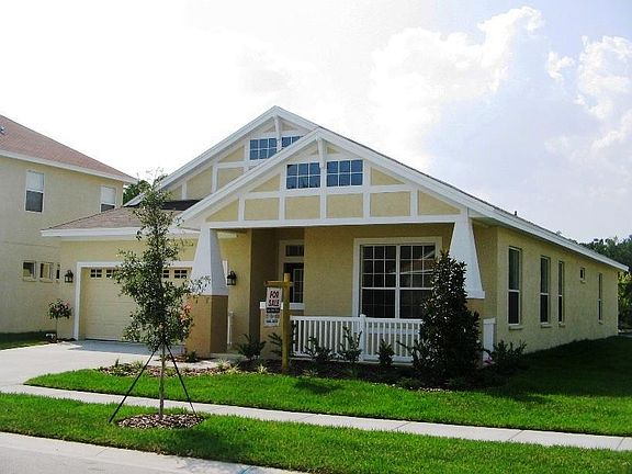 No neighbors to the left of the house, over-sized lot