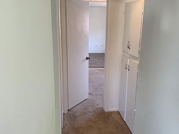 4th image of 4019 1/2 Promontory St