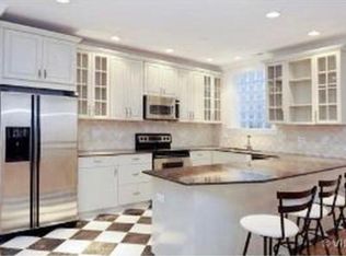 1414 N North Park Ave #1, Chicago, IL 60610