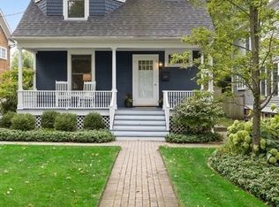 878 Oak St, Winnetka, IL 60093