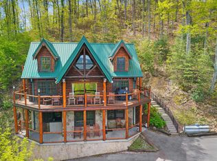 4211 Whetstone Rd, Sevierville, TN 37862