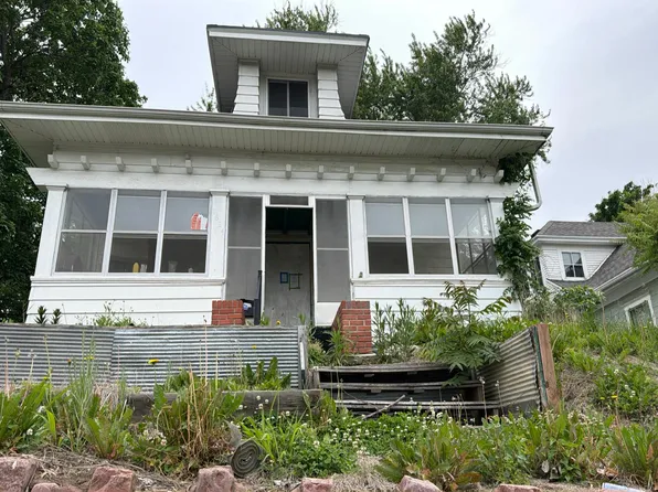 1624 S 22nd St, Saint Joseph, MO 64507