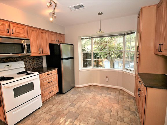 2nd image of 114 Barnsfield Ct