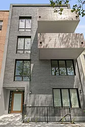 1089 De Kalb Avenue in Stuyvesant Heights