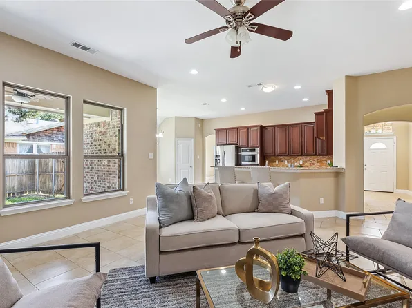 6222 Symphony Ln, Dallas, TX 75227