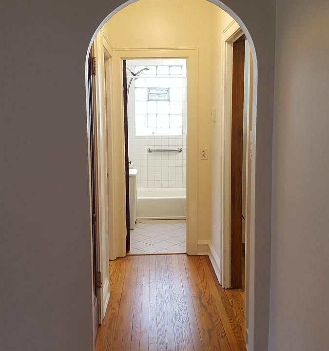 1st image of 5455 W Eddy St #1