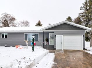 616 10th St, Hawley, MN 56549