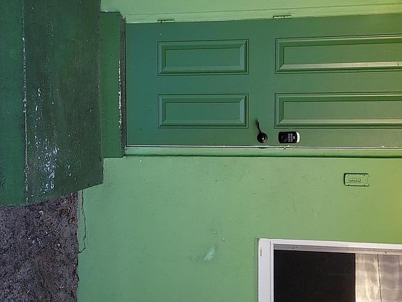 5th image of 171 NE 117th Street