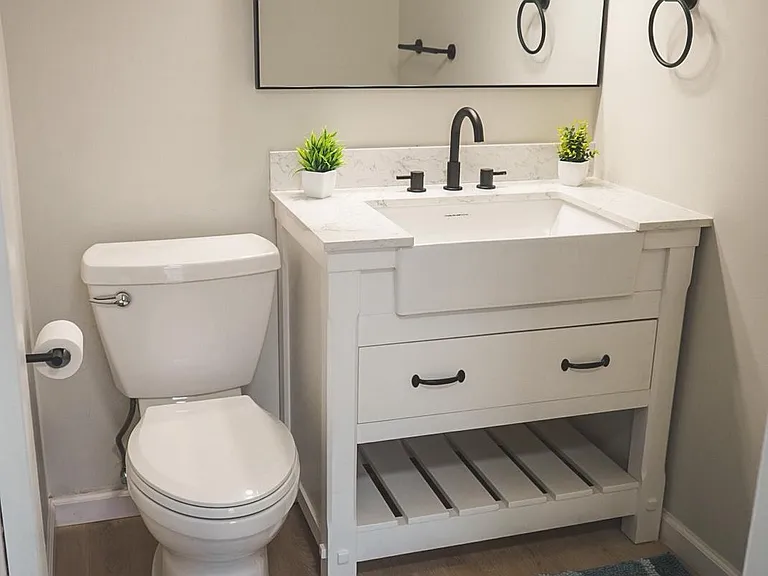 Farmhouse vanity
New mirror, light and toilet