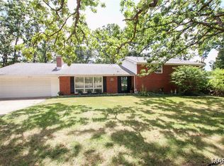 612 Oak Ave, Cuba, MO 65453