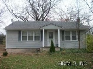 19 Grainey Dr, Glen Carbon, IL