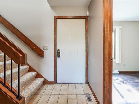 4th image of 2040 Willow Glen Ln #C
