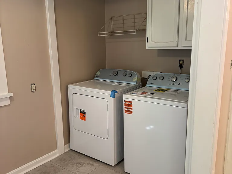 6917 Daisy Ave — Photo 2